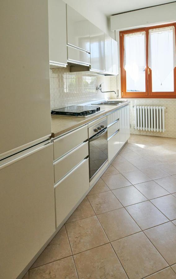 Cinzia'S Holiday Home Desenzano del Garda Exterior foto